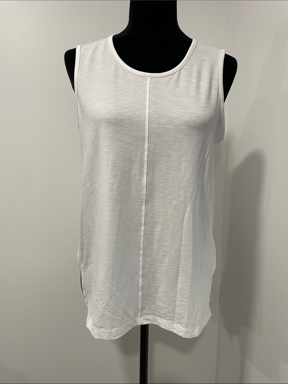 NWT Max Studio White Scoop Neck Sleeveless Tank
